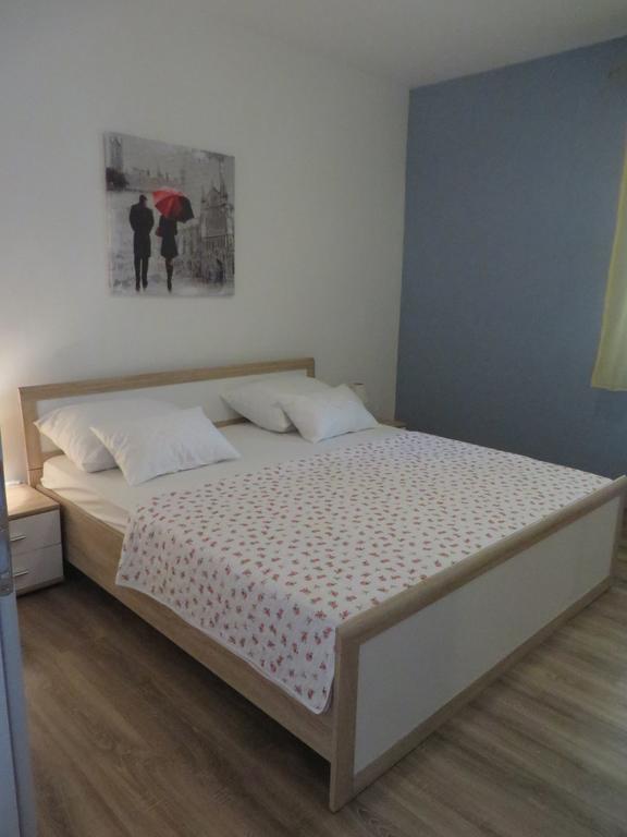 Banic Apartments With Pool Biograd Na Moru Extérieur photo