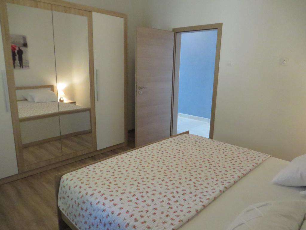 Banic Apartments With Pool Biograd Na Moru Chambre photo